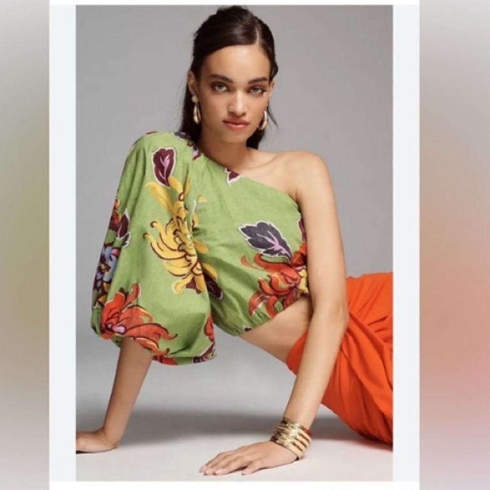 RHODE Kristie One-Shoulder
Top by Anthropologie